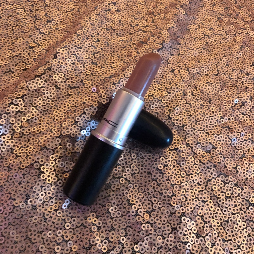 MAC Amplified Lipstick